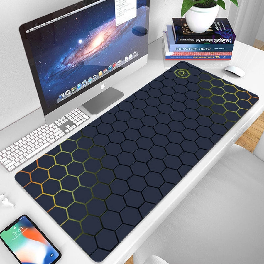 แผ่นรองเมาส์ ขนาดใหญ่ ลายการ์ตูน ขนาด 80*30*0.2cm แผ่นรองเมาส์กันลื่น ขอบล็อค ลายสีดำ